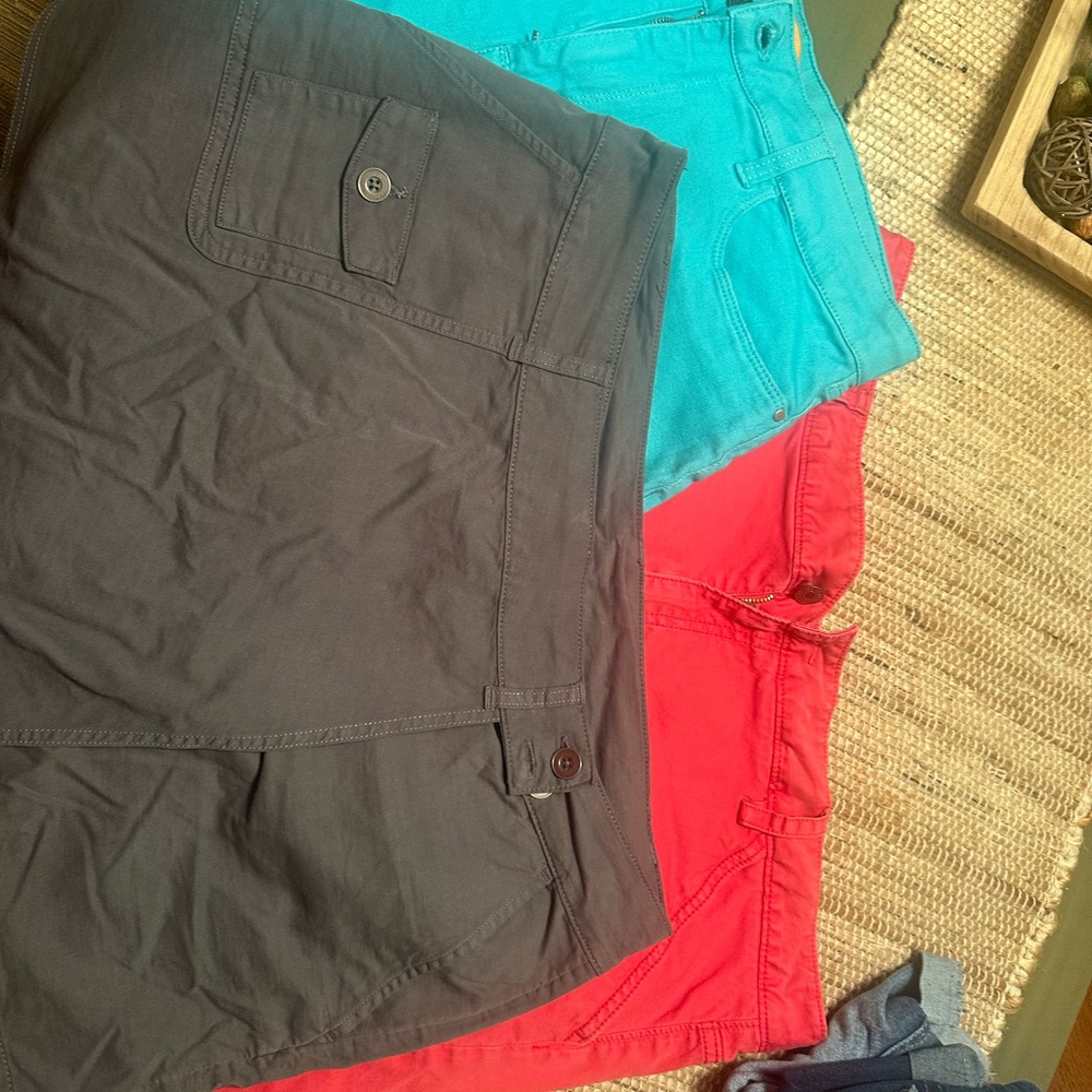 Set of Three Casual Shorts - Gray, Blue, Red